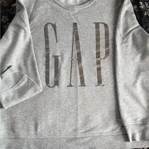 GAP Heather Gray Logo Sweatshirt